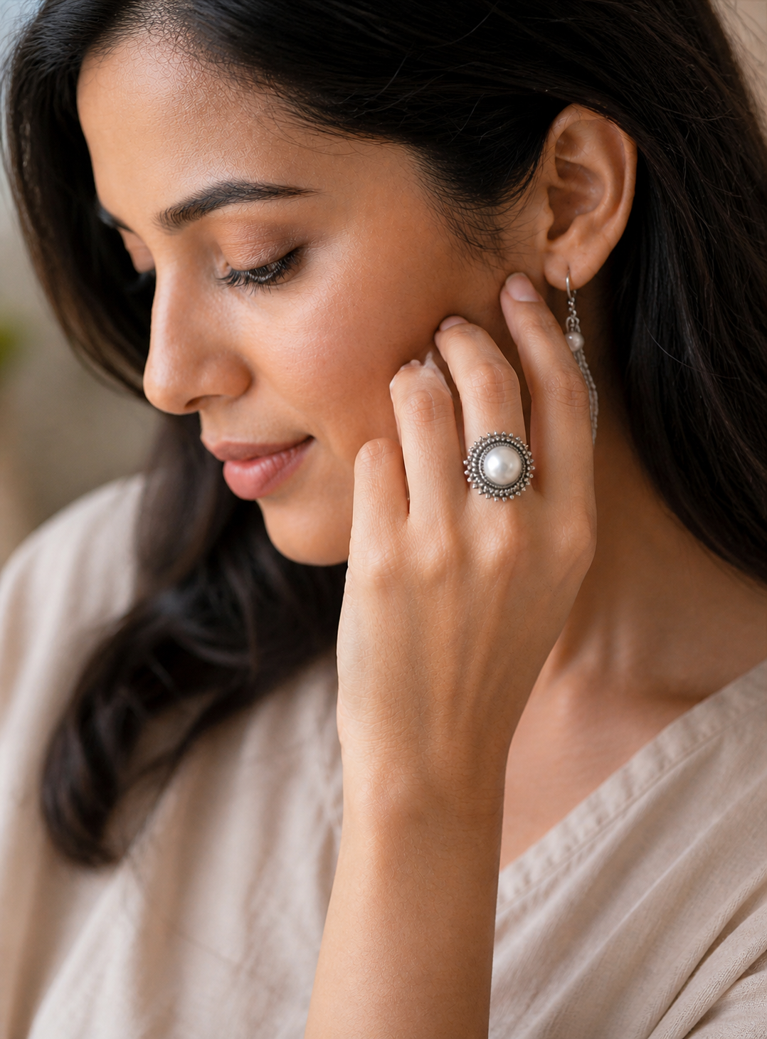 Classic Aura Pearl Ring