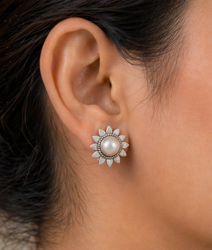 Silver Pearl Flower Stud Earrings