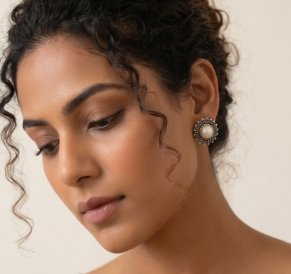 Pearl Aura Earrings